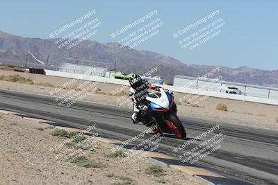 media/Oct-30-2025-Racers Edge (Thu) [[dabbdaf680]]/3-B Group/Session 3 (Turn 15 Inside)/